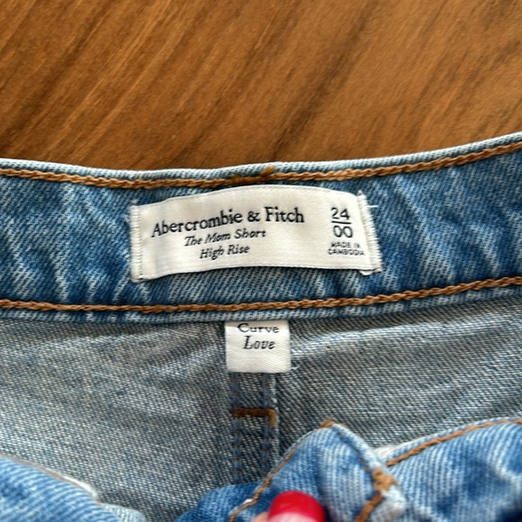 Abercrombie curve love mom short 4 inch - Picture 2 of 4